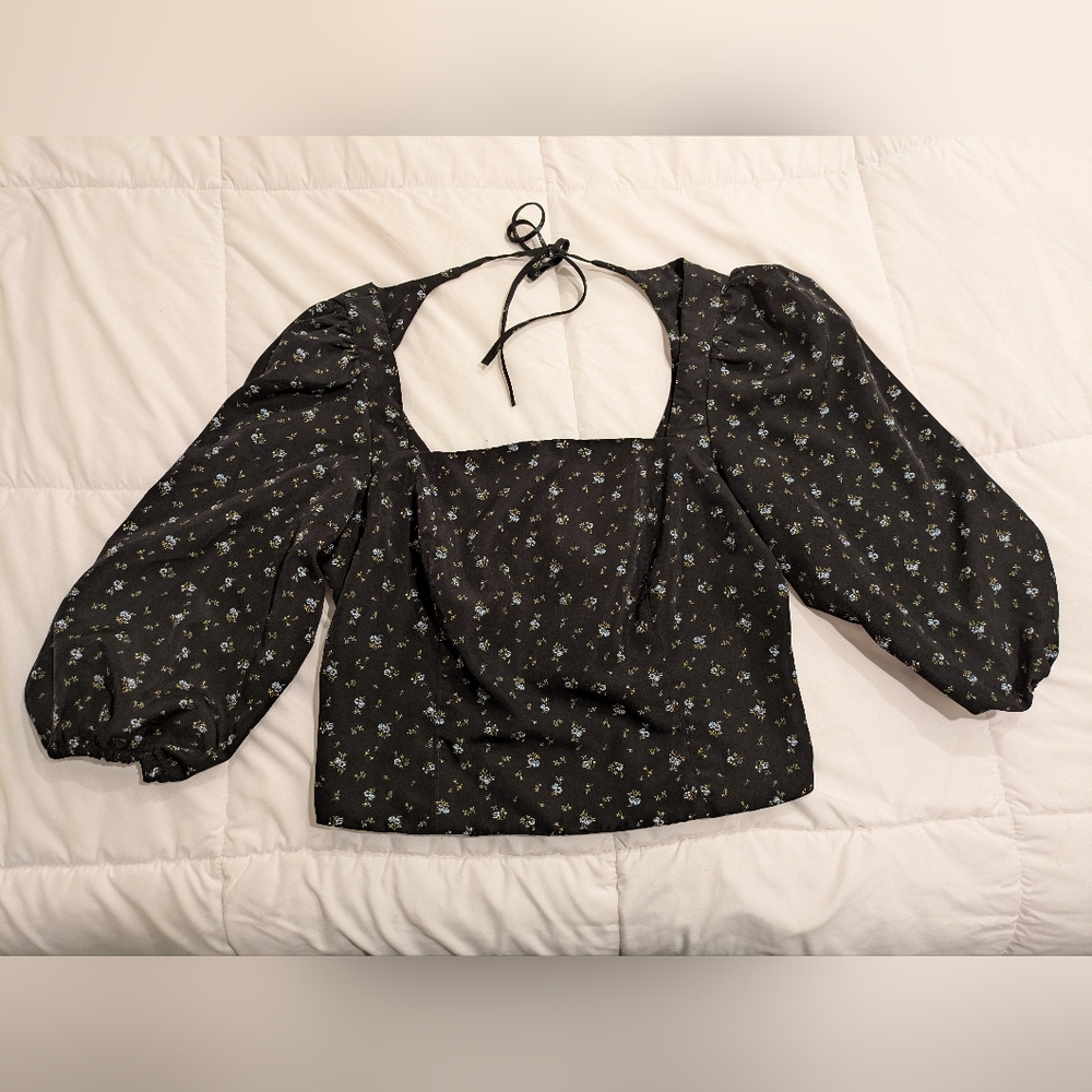 Levis Puff Sleeve Top